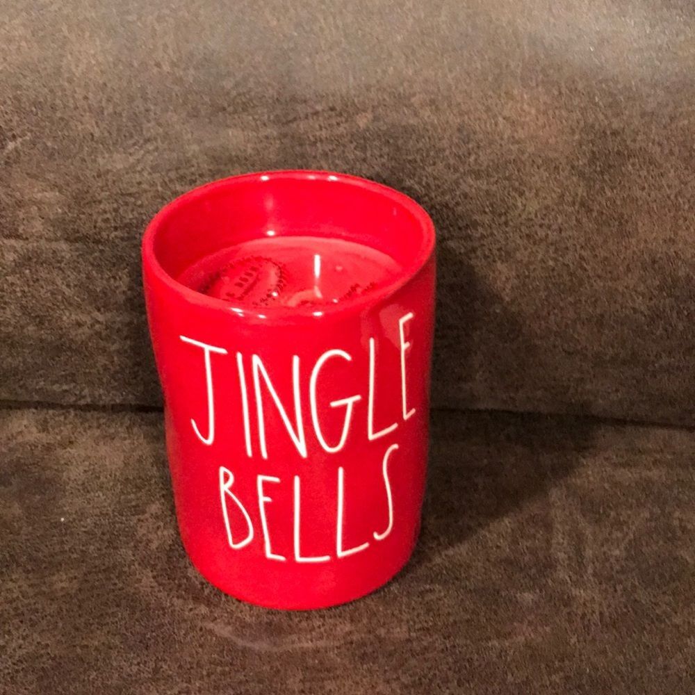 NWT Rae Dunn Christmas candle
